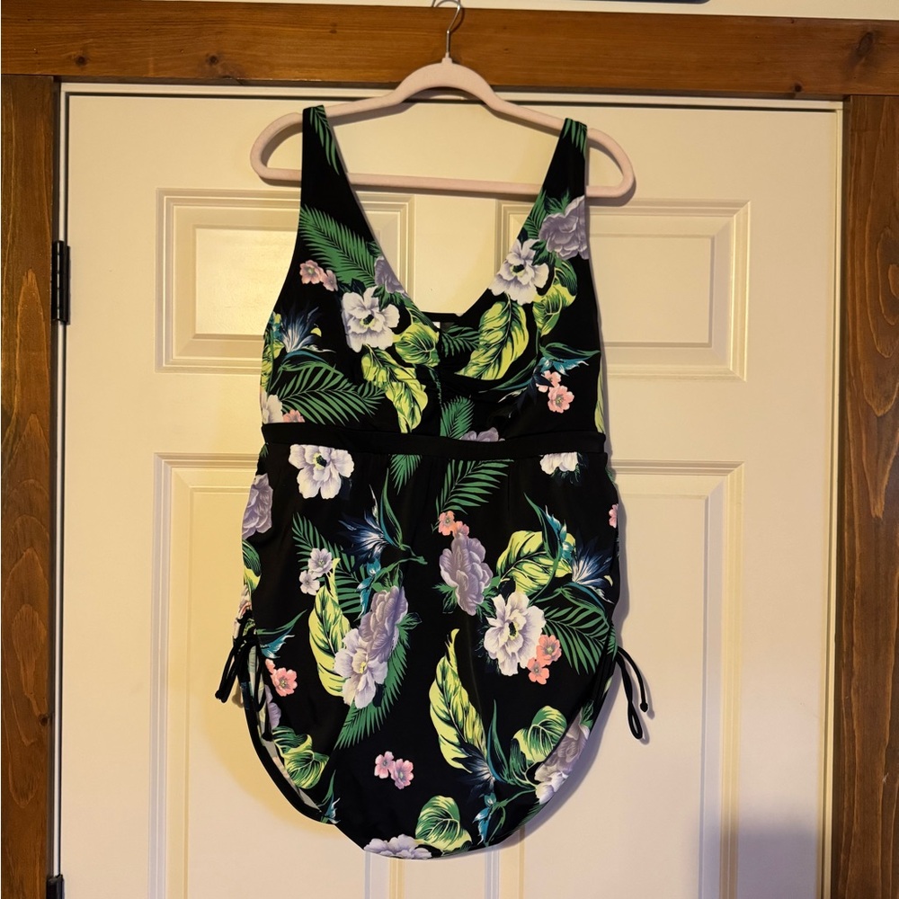 Cacique by Lane Bryant Lightly Lined No-Wire Swim Dress